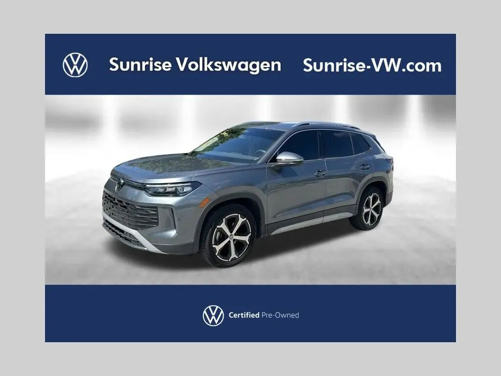2025 Volkswagen Tiguan SE — photo 1 of 14