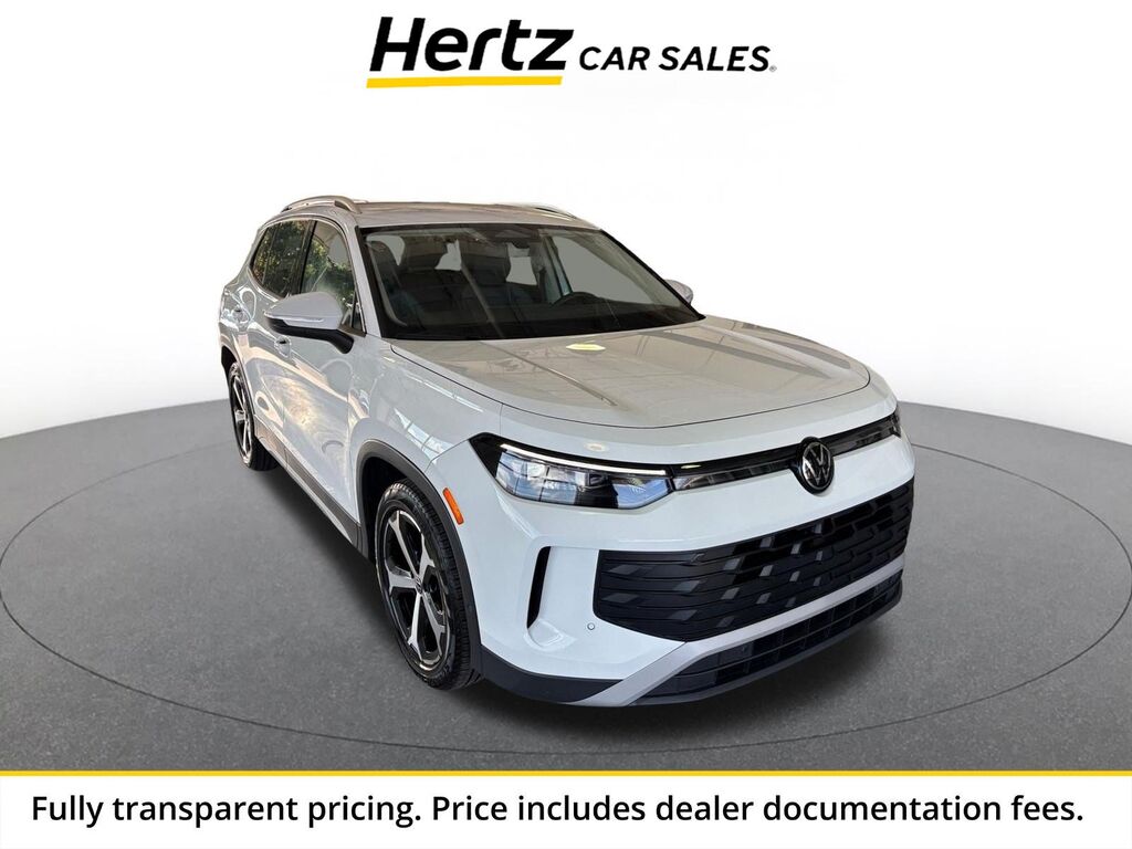 2026 Volkswagen Tiguan SE — photo 1 of 13
