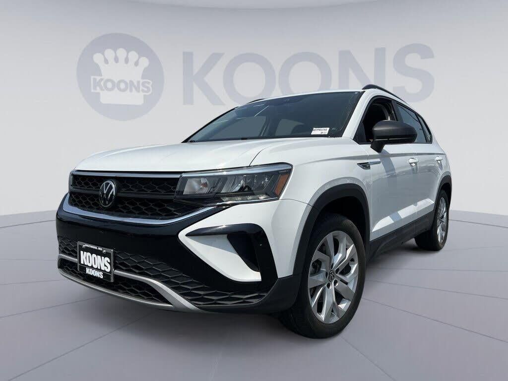 2023 Volkswagen Taos S 4Motion — photo 1 of 1