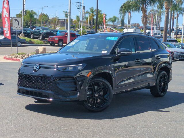 2025 Volkswagen Tiguan SE R-Line Black