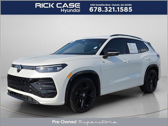 2025 Volkswagen Tiguan SE R-Line Black