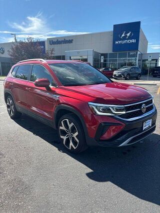 2022 Volkswagen Taos SEL 4Motion — photo 1 of 9