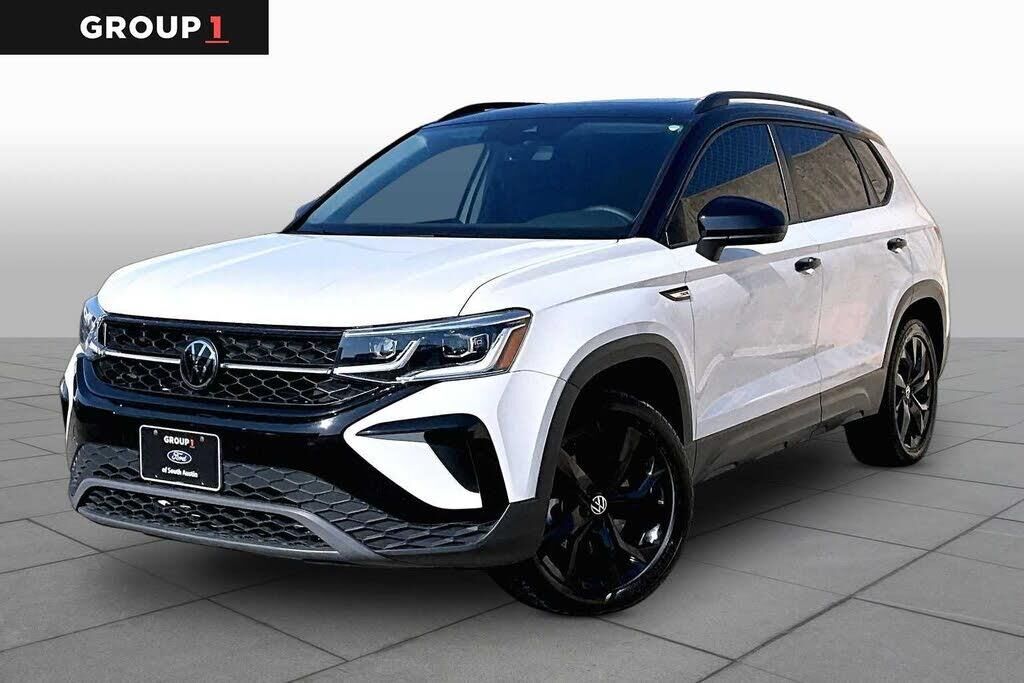 2024 Volkswagen Taos SE Black — photo 1 of 1