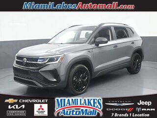 2024 Volkswagen Taos SE Black