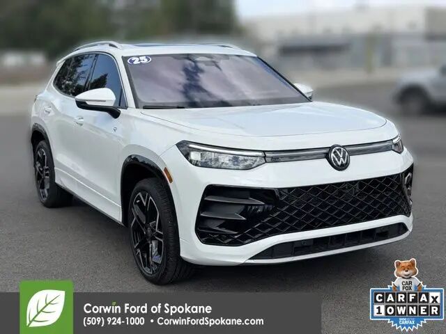 2025 Volkswagen Tiguan SEL R-Line 4Motion — photo 1 of 26