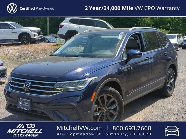2023 Volkswagen Tiguan SE 4Motion — photo 1 of 13