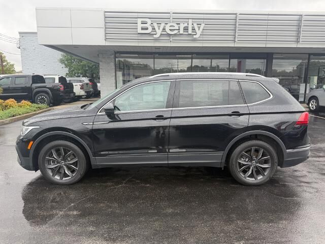 2023 Volkswagen Tiguan SE