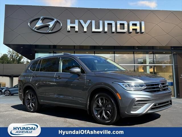 2023 Volkswagen Tiguan SE