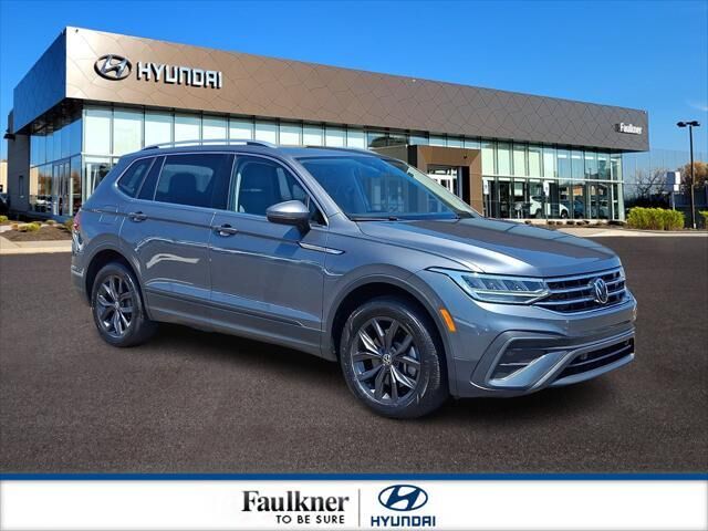 2024 Volkswagen Tiguan SE — photo 1 of 21