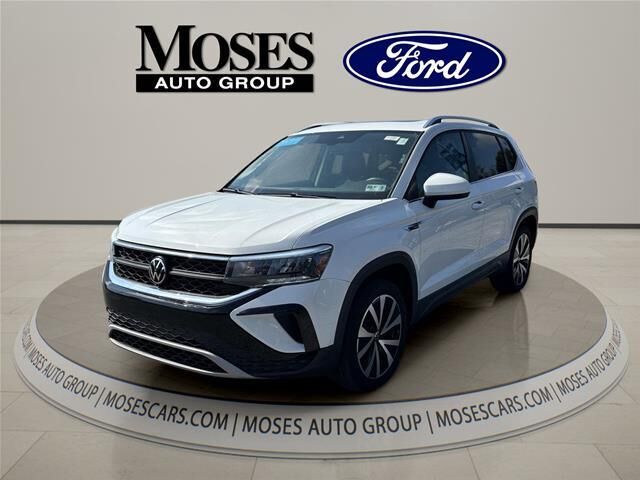 2023 Volkswagen Taos SE 4Motion