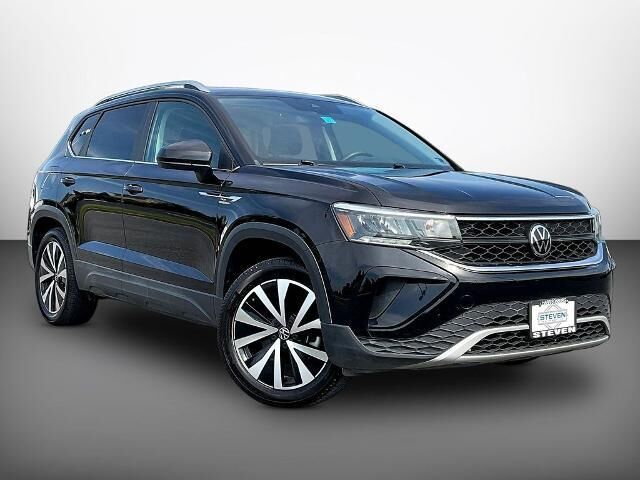 2023 Volkswagen Taos SE 4Motion — photo 1 of 39