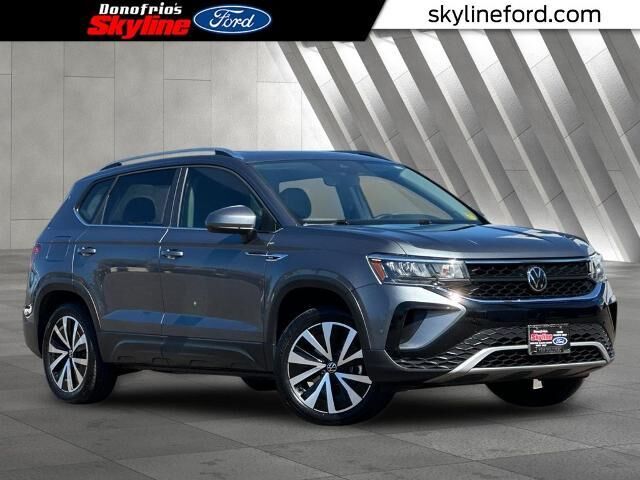 2022 Volkswagen Taos SE 4Motion