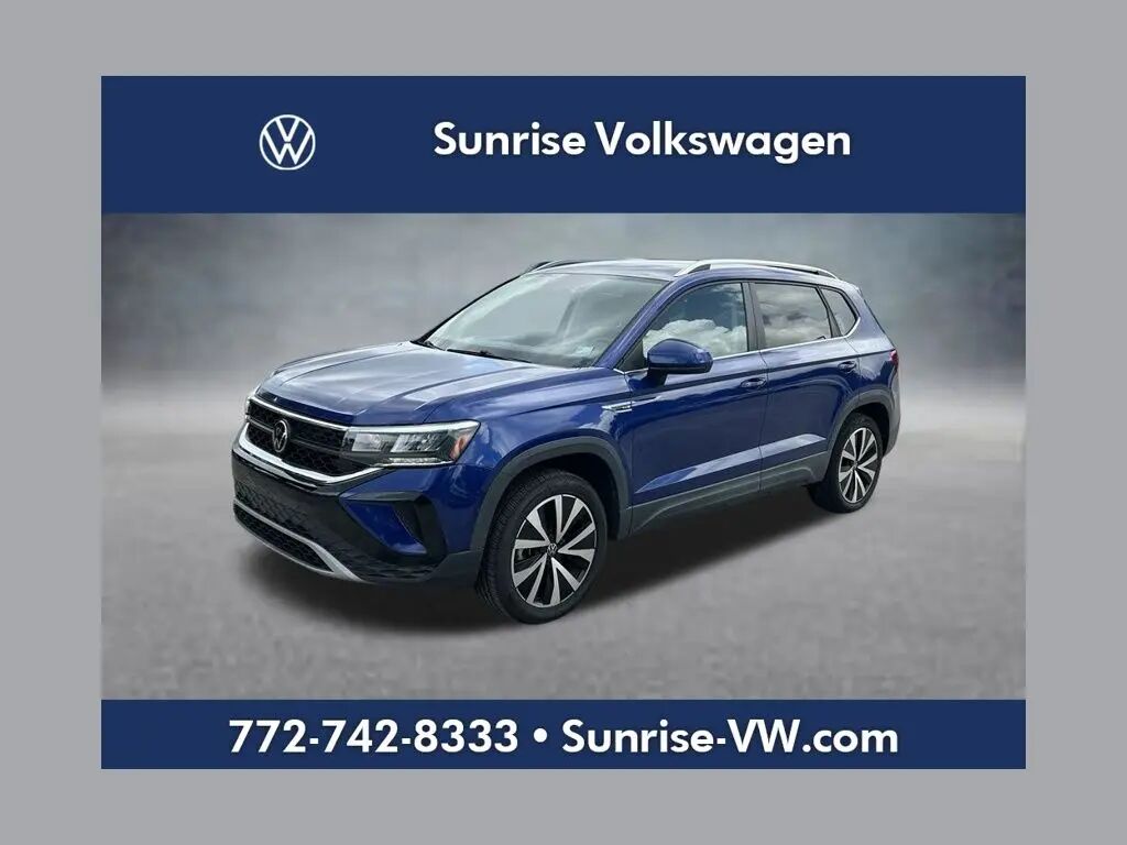 2022 Volkswagen Taos SE — photo 1 of 14