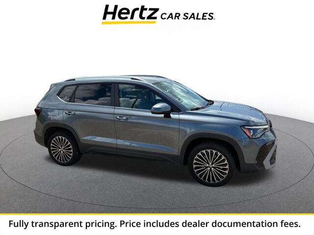 2026 Volkswagen Taos SE