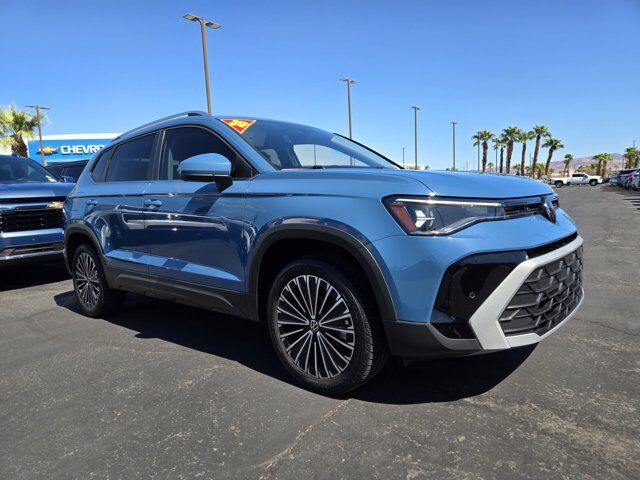 2025 Volkswagen Taos SE