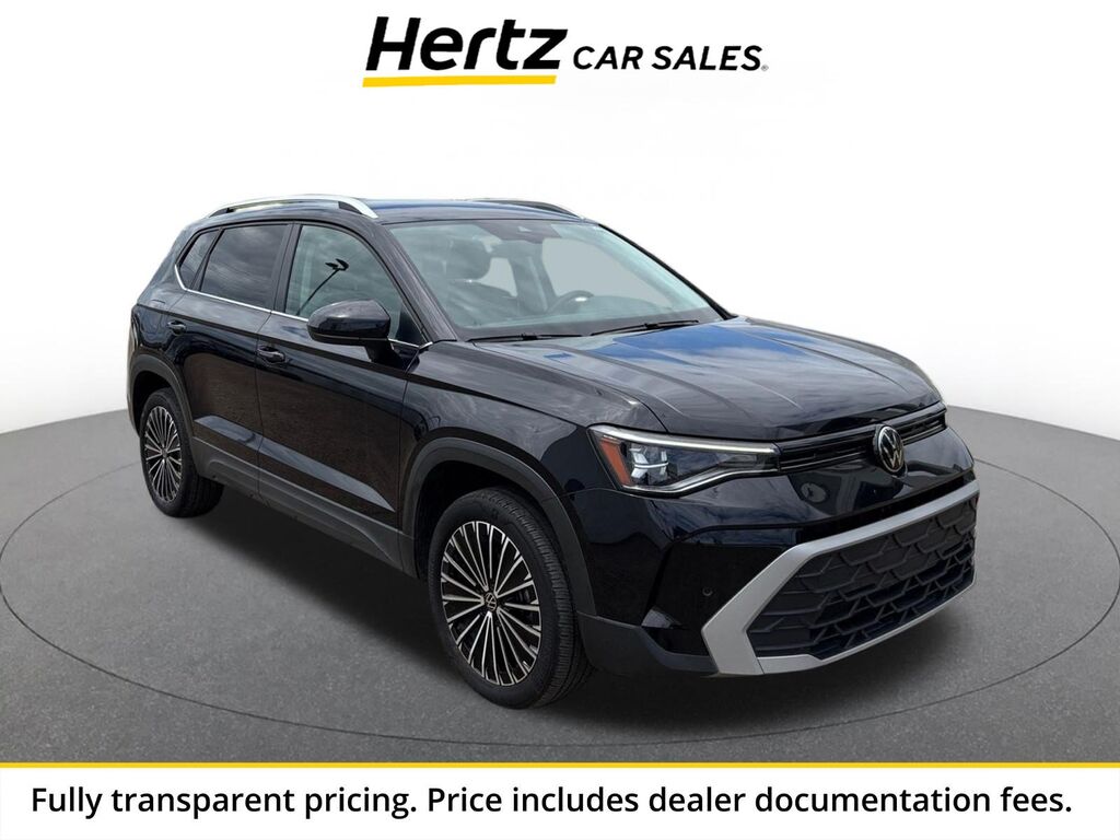 2025 Volkswagen Taos SE — photo 1 of 13