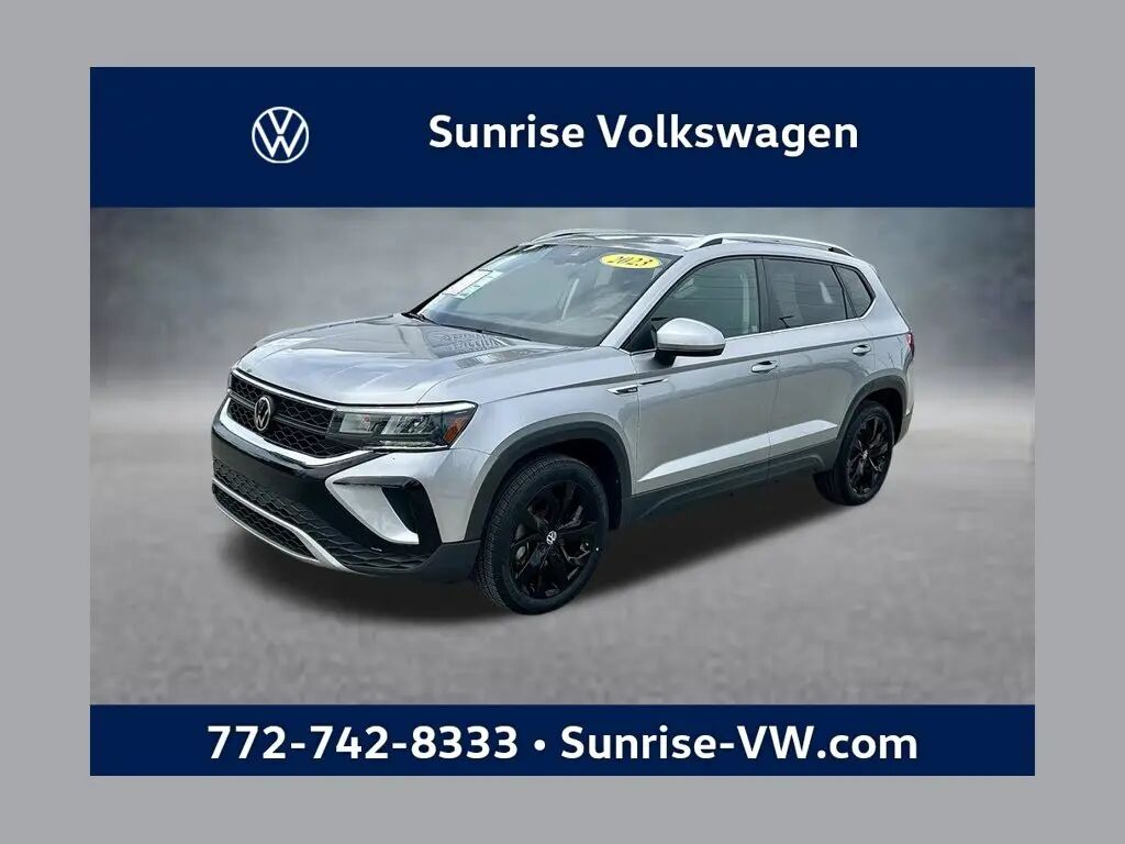 2023 Volkswagen Taos SE — photo 1 of 13