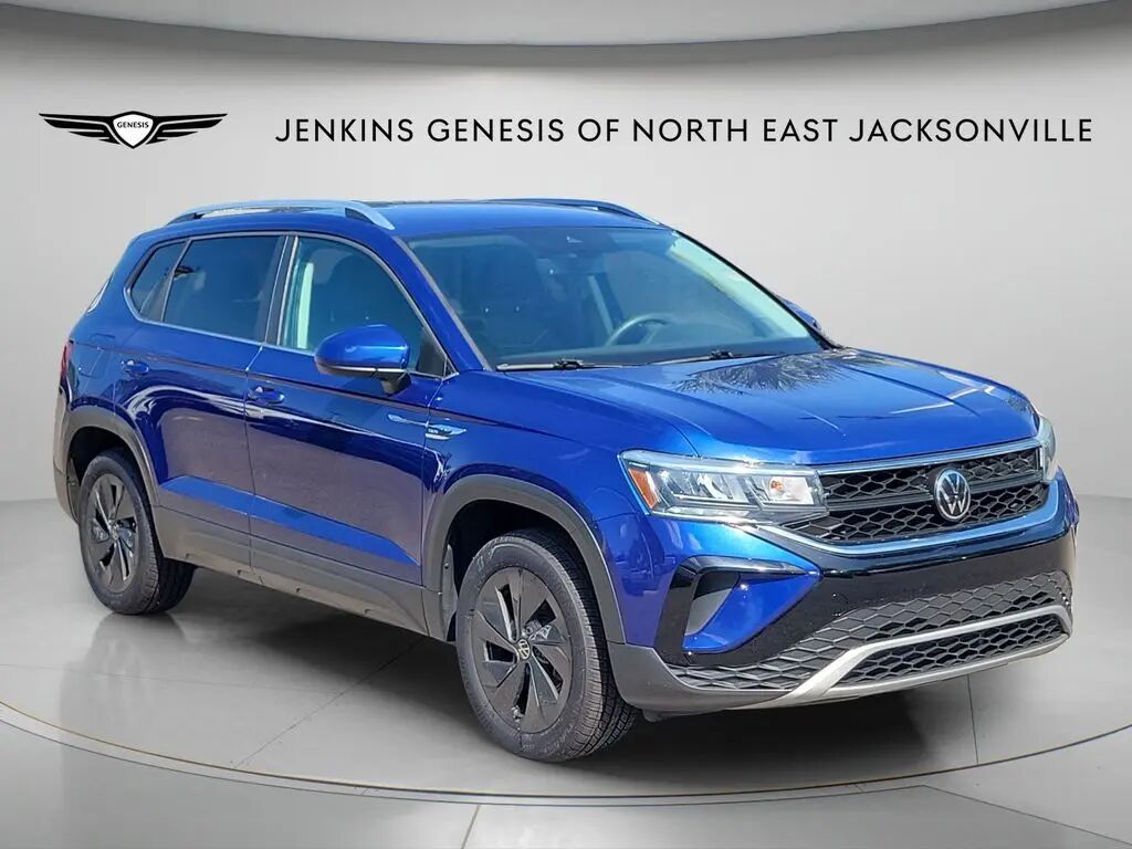 2023 Volkswagen Taos SE — photo 1 of 13