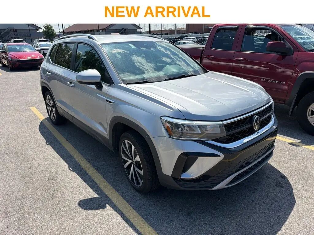 2024 Volkswagen Taos SE — photo 1 of 29