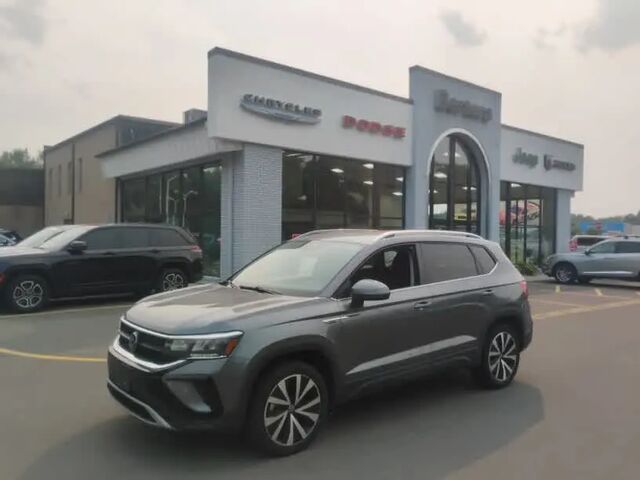 2024 Volkswagen Taos SE