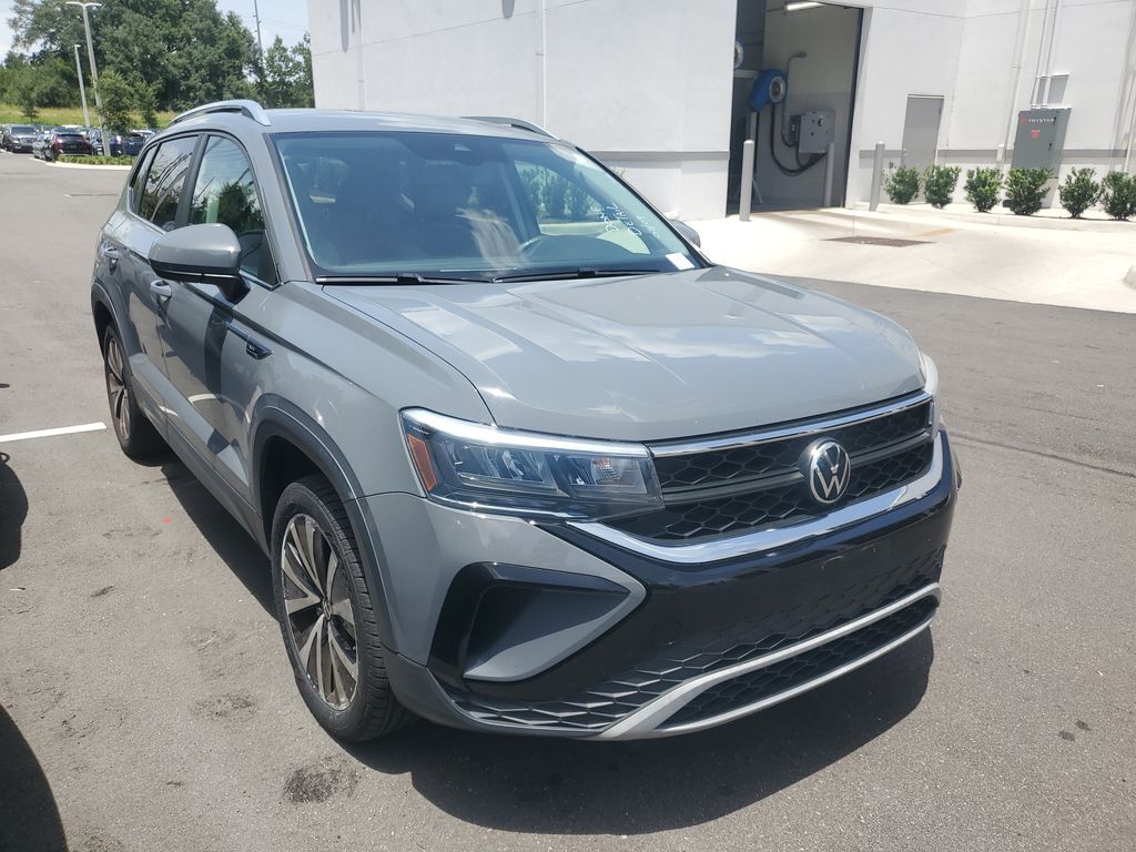 2022 Volkswagen Taos 1.5T SE — photo 1 of 13