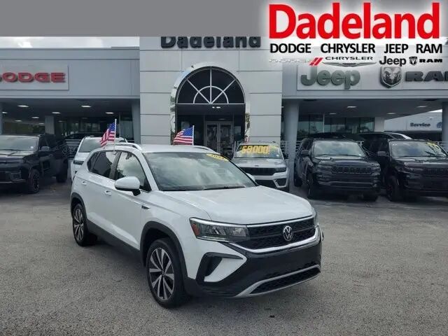 2024 Volkswagen Taos SE — photo 1 of 19