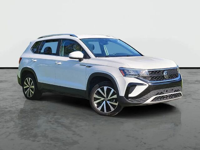 2024 Volkswagen Taos SE