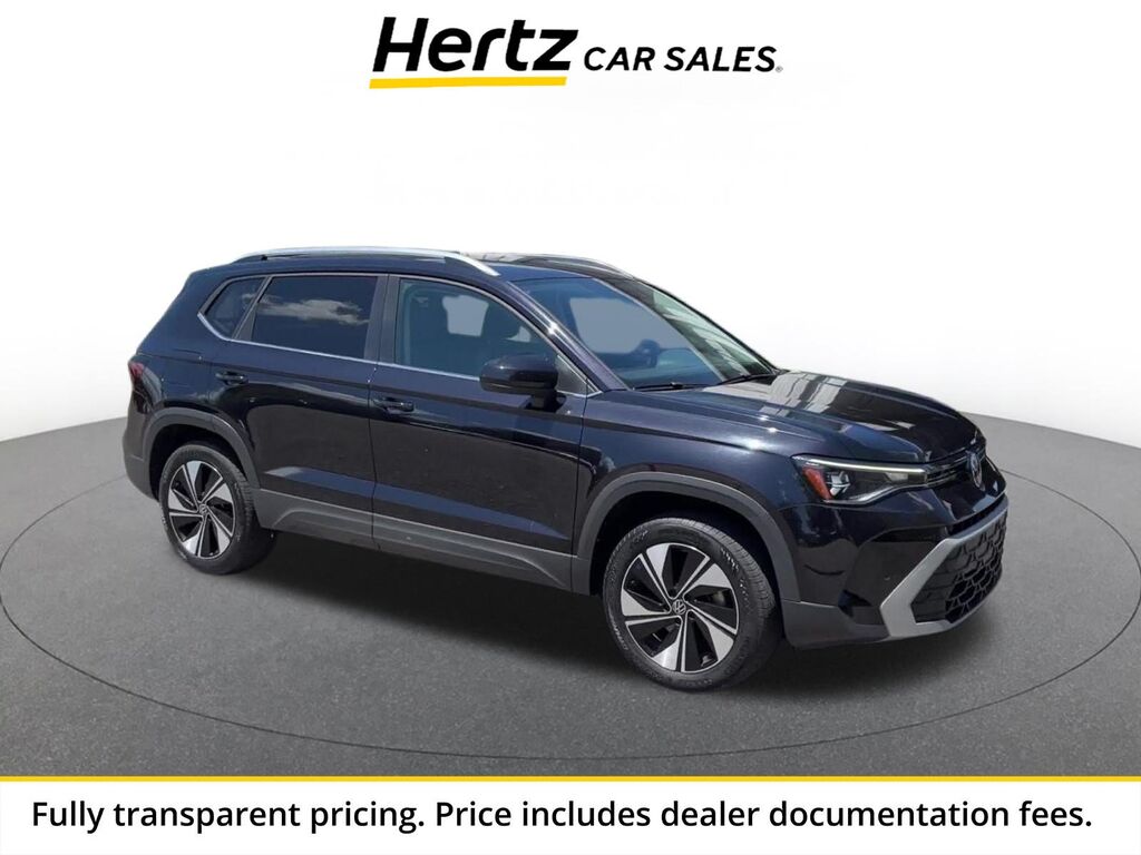 2025 Volkswagen Taos SE — photo 1 of 13