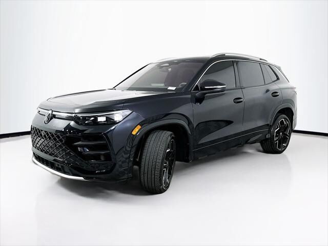 2026 Volkswagen Tiguan SEL R-Line Turbo 4Motion — photo 1 of 12