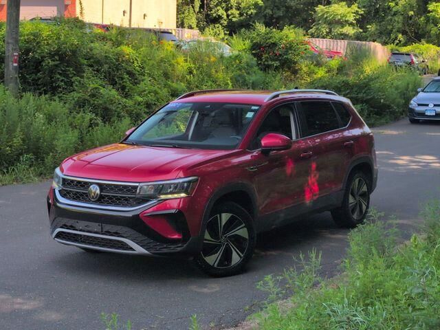 2024 Volkswagen Taos SE 4Motion