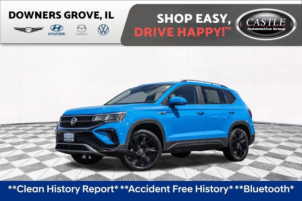 2023 Volkswagen Taos SE 4Motion — photo 1 of 2