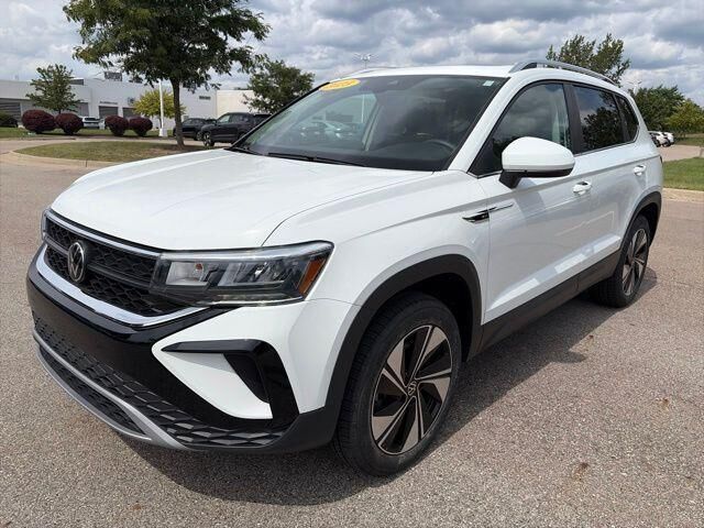 2023 Volkswagen Taos SE 4Motion