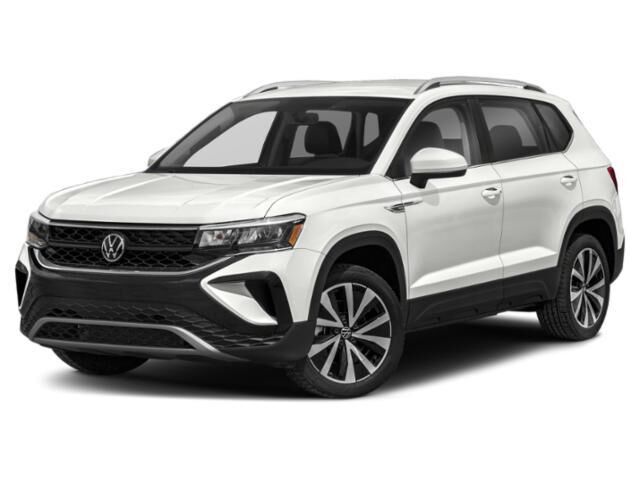 2023 Volkswagen Taos SE 4Motion — photo 1 of 16