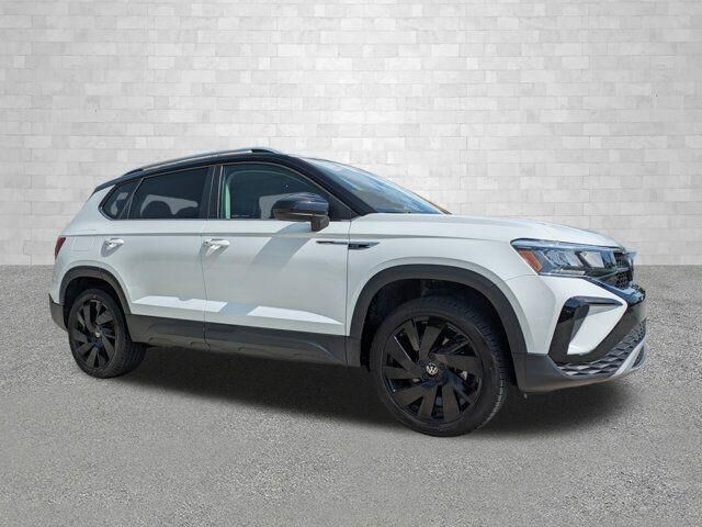 2024 Volkswagen Taos SE 4Motion