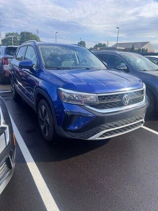 2024 Volkswagen Taos SE 4Motion