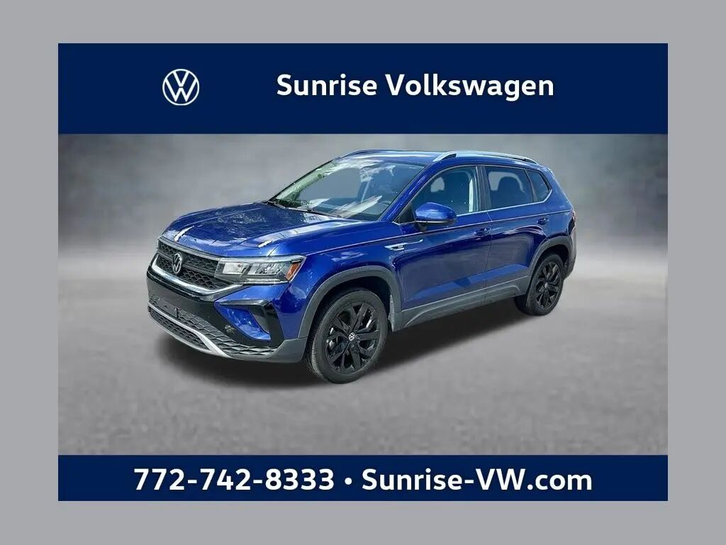 2022 Volkswagen Taos SE 4Motion — photo 1 of 26