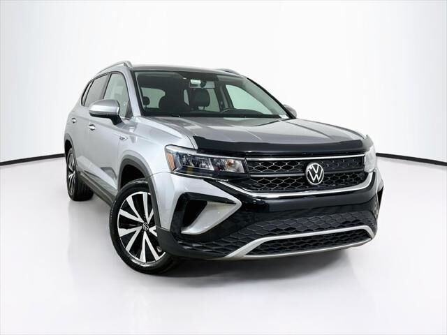 2022 Volkswagen Taos SE 4Motion