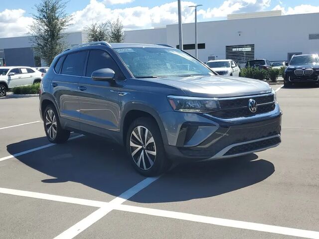 2022 Volkswagen Taos SE 4Motion