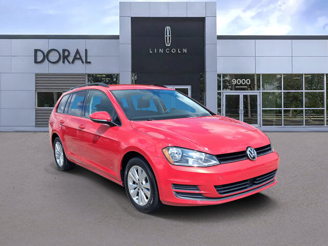 2017 Volkswagen Golf SportWagen S