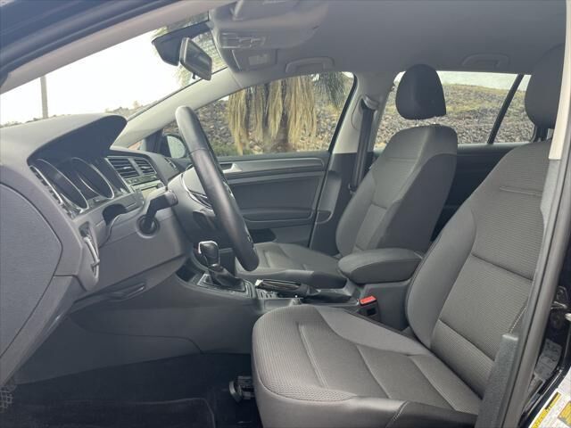 2018 Volkswagen Golf SportWagen TSI S 4Motion