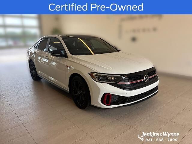 2023 Volkswagen Jetta GLI Autobahn — photo 1 of 12