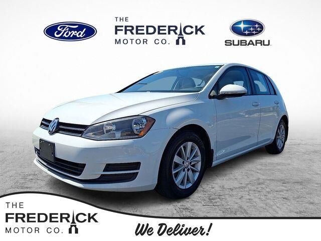 2015 Volkswagen Golf TSI S