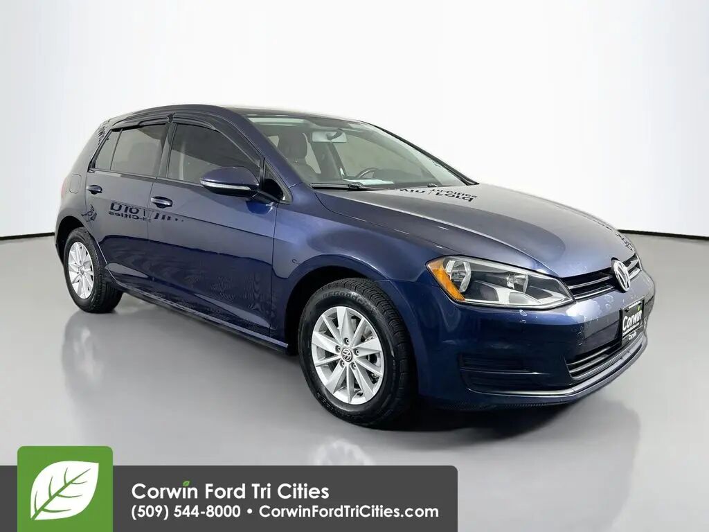 2015 Volkswagen Golf TSI S — photo 1 of 13
