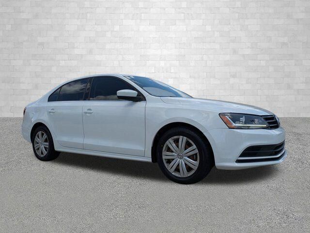 2017 Volkswagen Jetta 1.4T S — photo 1 of 1