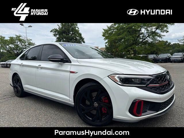 2023 Volkswagen Jetta GLI Autobahn — photo 1 of 5