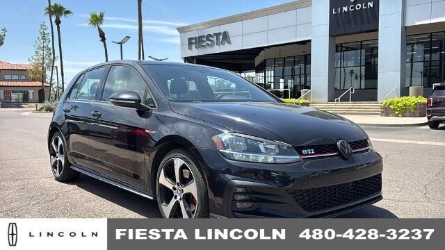 2018 Volkswagen Golf GTI S — photo 1 of 13