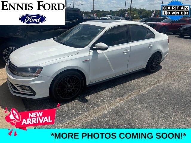 2017 Volkswagen Jetta 2.0T GLI