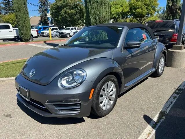 2018 Volkswagen Beetle Convertible 2.0T S