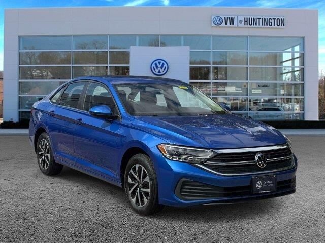 2023 Volkswagen Jetta S — photo 1 of 13