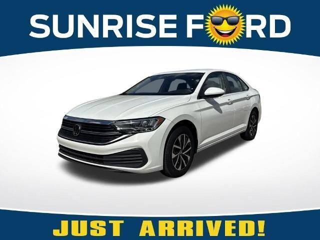 2023 Volkswagen Jetta S — photo 1 of 13